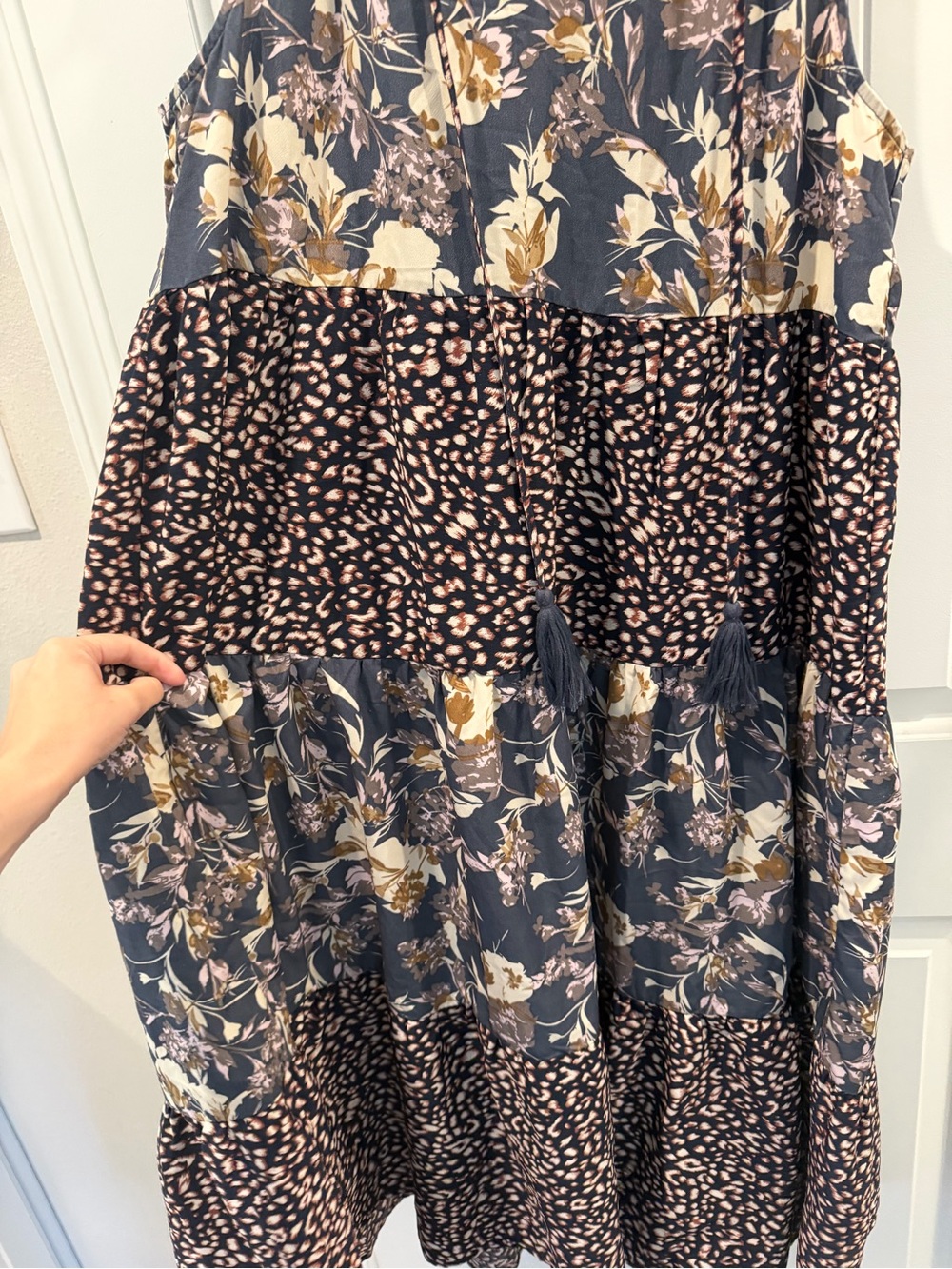 entro Navy Floral & Cream Tiered Maxi Dress - Picture 2 of 4